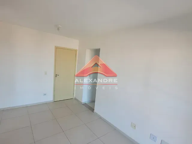 Apartamento com 54m² 2 quartos e 2 banheiros, para alugar, no bairro Vila Industrial em São José dos Campos