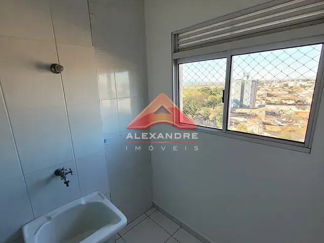 Apartamento com 54m² 2 quartos e 2 banheiros, para alugar, no bairro Vila Industrial em São José dos Campos
