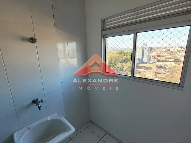 Apartamento com 54m² 2 quartos e 2 banheiros, para alugar, no bairro Vila Industrial em São José dos Campos
