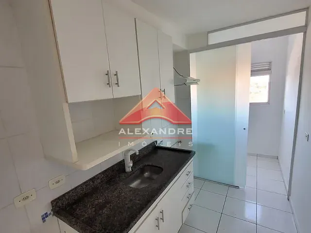 Apartamento com 54m² 2 quartos e 2 banheiros, para alugar, no bairro Vila Industrial em São José dos Campos