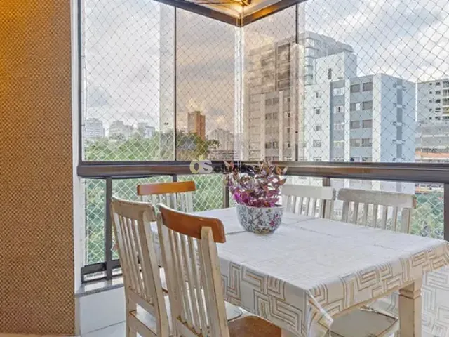 Apartamento 4 quartos e 5 banheiros, à venda, no bairro Moema em São Paulo