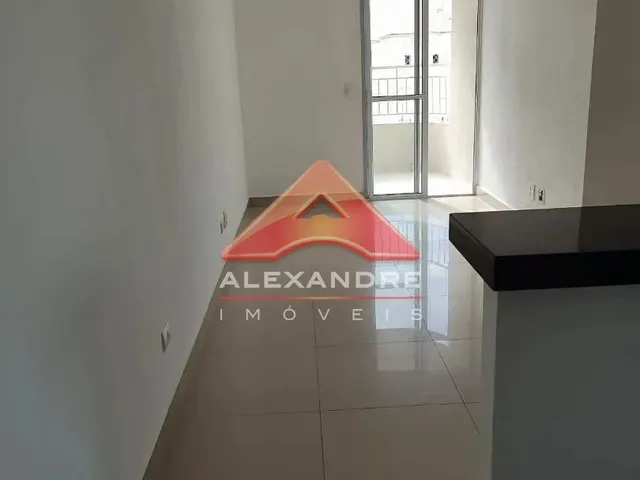 Apartamento com 10m² 3 quartos e 1 banheiro, à venda, no bairro Jardim Califórnia em Jacareí
