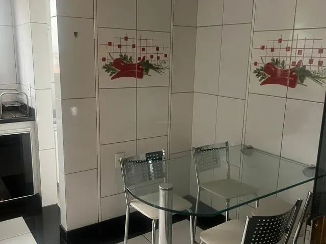 Apartamento 4 quartos e 2 banheiros, para alugar, no bairro Monte Castelo em Contagem