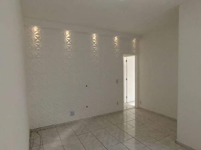 Foto do Apartamento - ÓTIMO APARTAMENTO NA PENHA CIRCULAR! APARTAMENTO COM 01 QUARTO BEM AMPLO!VENHA CONFERIR! | Hilmar