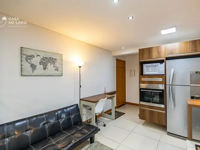 Apartamento 1 quarto e 1 banheiro, para alugar, no bairro Centro em Curitiba
