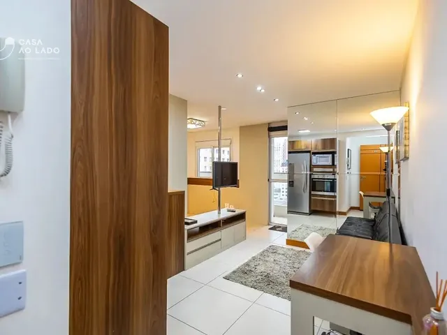 Apartamento 1 quarto e 1 banheiro, para alugar, no bairro Centro em Curitiba