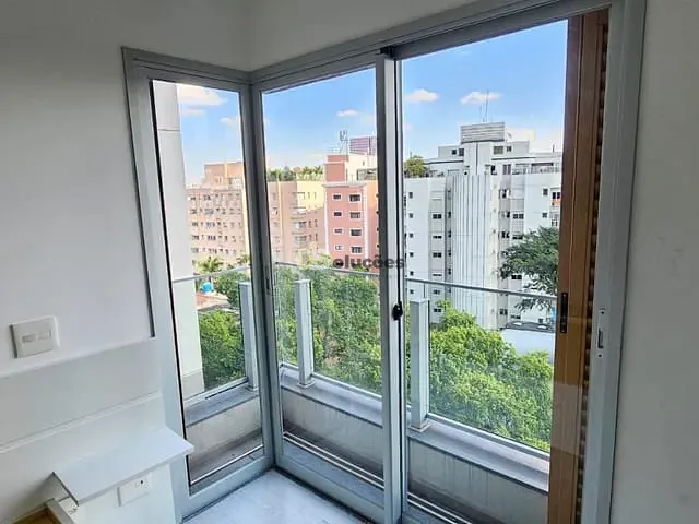 Apartamento 1 quarto e 1 banheiro, à venda, no bairro Pinheiros em São Paulo