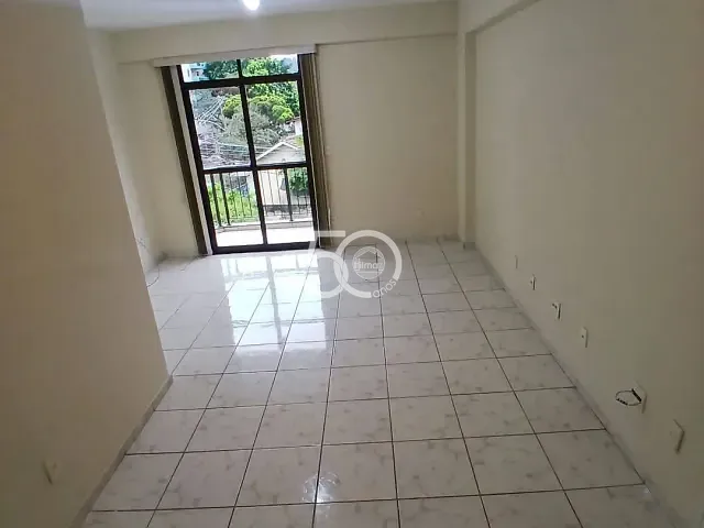 Apartamento com 98m² 3 quartos e 1 banheiro, para alugar, no bairro Freguesia (Jacarepaguá) em Rio de Janeiro
