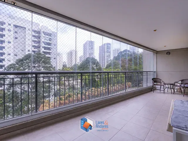 Apartamento com 170m² 4 quartos e 5 banheiros, à venda, no bairro Vila Andrade em São Paulo