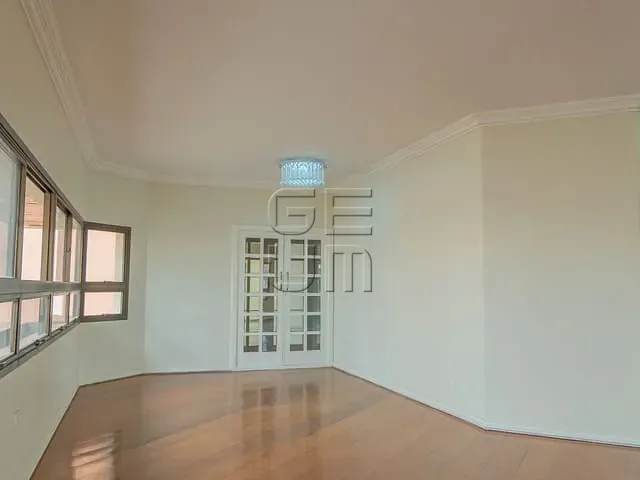 Apartamento com 431m² 4 quartos e 5 banheiros, à venda, no bairro Centro em Londrina