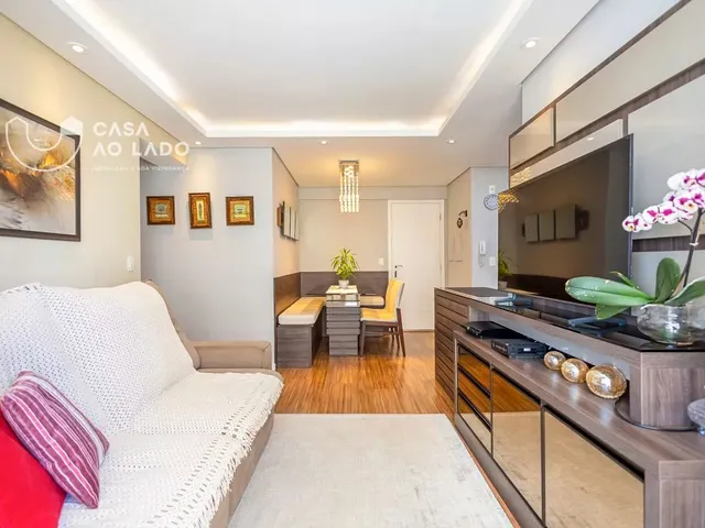 Apartamento 2 quartos e 2 banheiros, à venda, no bairro Capão Raso em Curitiba