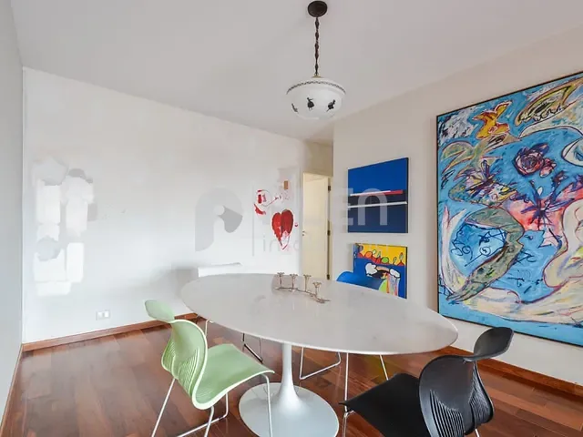 Apartamento 2 quartos e 4 banheiros, à venda, no bairro Vila Nova Conceição em São Paulo