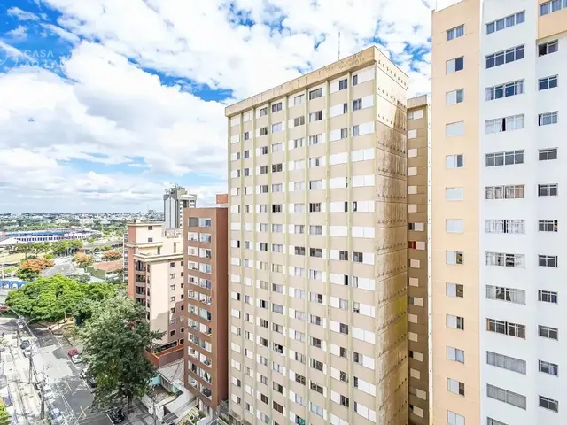 Apartamento 2 quartos e 2 banheiros, para alugar, no bairro Cristo Rei em Curitiba