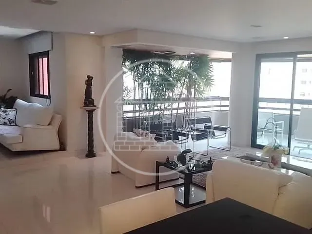 Apartamento com 220m² 3 quartos e 3 banheiros, à venda ou para alugar, no bairro Moema em São Paulo