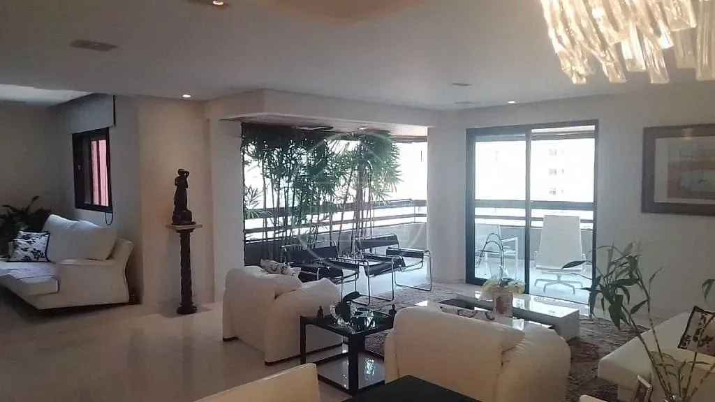Apartamento, 3 quartos, 220 m² - Foto 1
