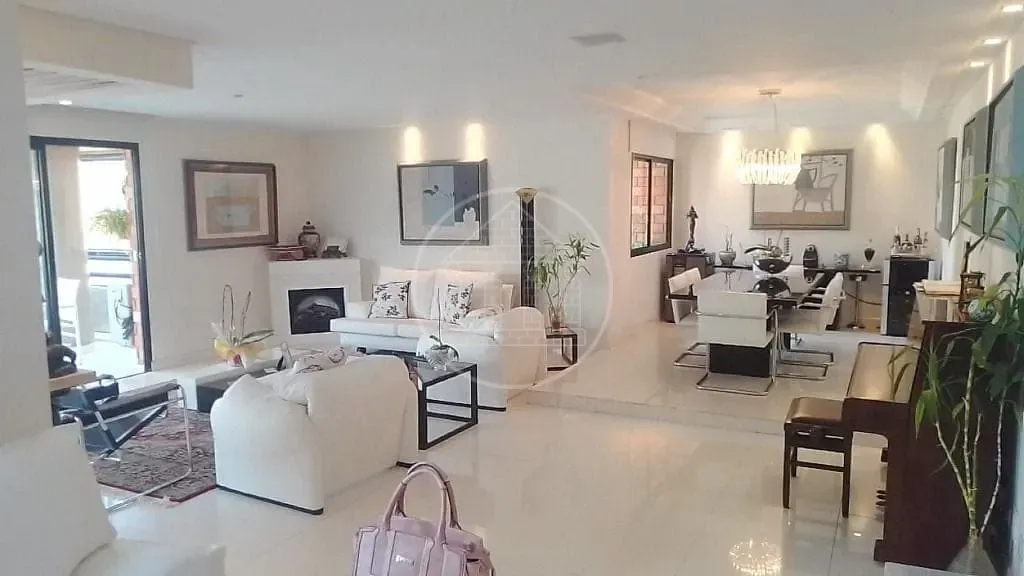Apartamento, 3 quartos, 220 m² - Foto 3
