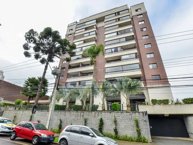 Apartamento 2 quartos e 2 banheiros, à venda, no bairro Mercês em Curitiba