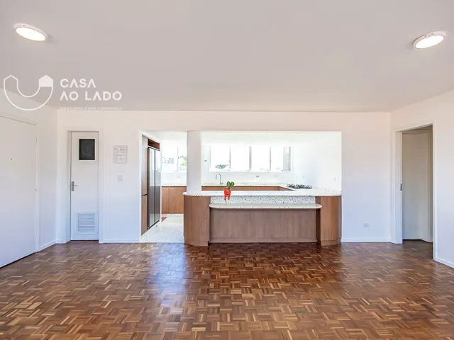 Apartamento 3 quartos e 3 banheiros, à venda, no bairro Batel em Curitiba