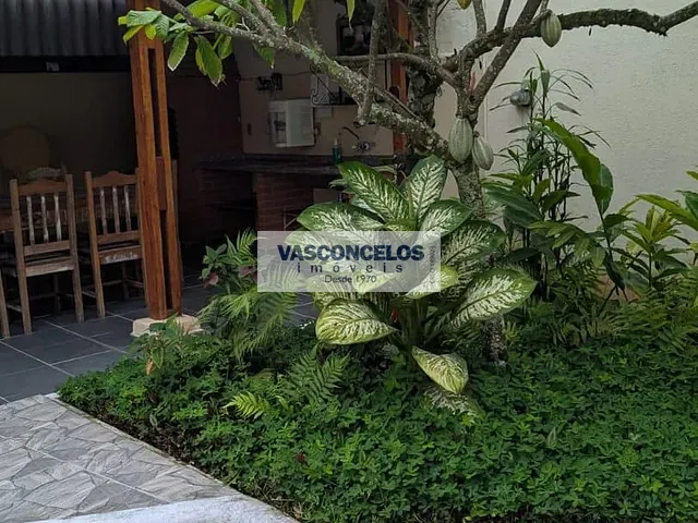 Apartamento 2 quartos e 1 banheiro, à venda, no bairro Itaguá em Ubatuba