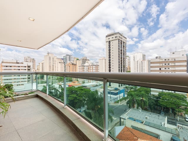 Foto do Apartamento - Apartamento à Venda com 226m², 4 quartos, 2 suítes, closet, ar condicionado, 4 vagas demarcadas em Moema, São Paulo/SP | Paulista Imóveis