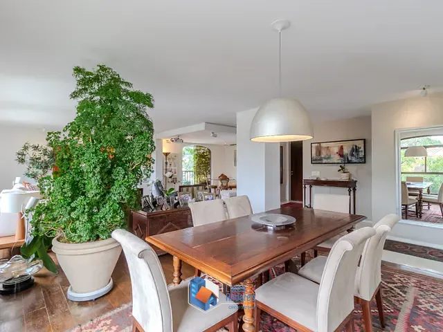 Apartamento com 411m² 3 quartos e 5 banheiros, à venda, no bairro Real Parque em São Paulo