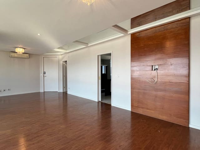 Apartamento com 235m² 3 quartos e 5 banheiros, para alugar, no bairro Gleba Fazenda Palhano em Londrina