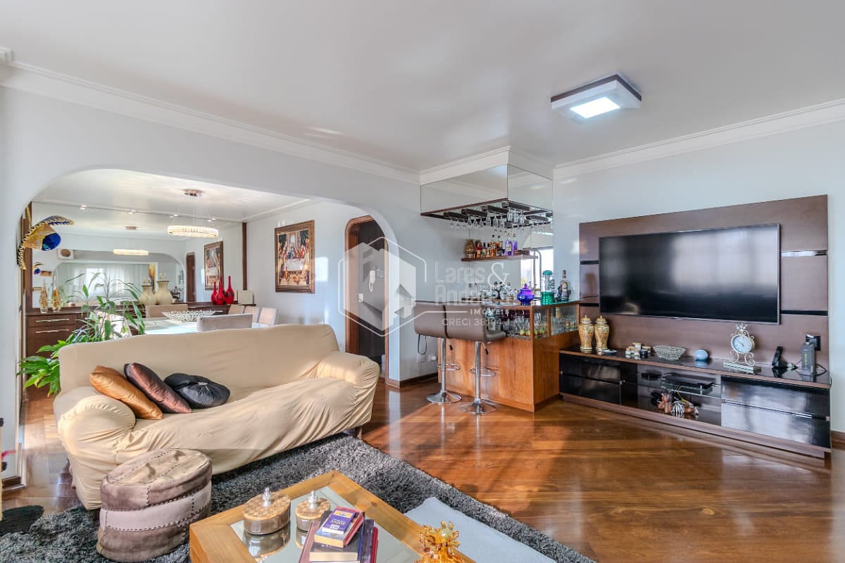 Apartamento, 3 quartos, 215 m² - Foto 2