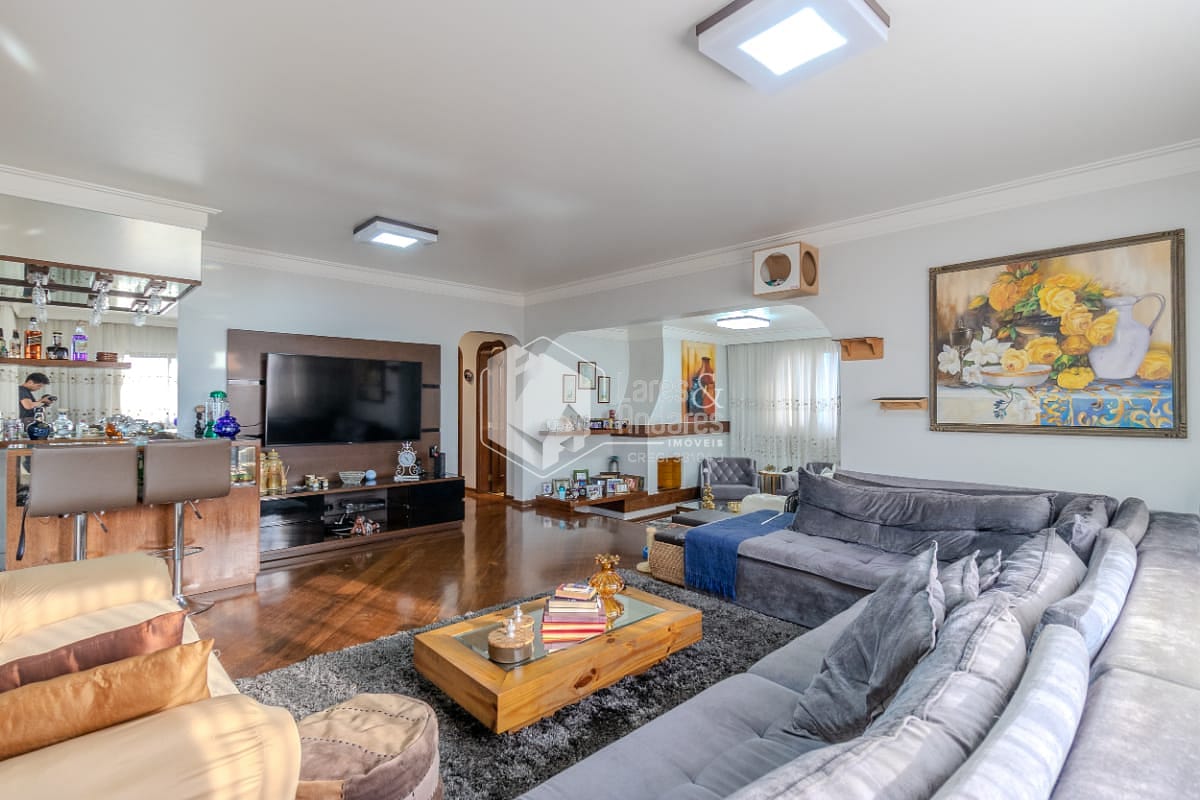 Apartamento, 3 quartos, 215 m² - Foto 1