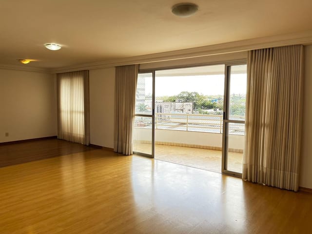 Apartamento com 206m² 3 quartos e 5 banheiros, à venda, no bairro Gleba Palhano em Londrina