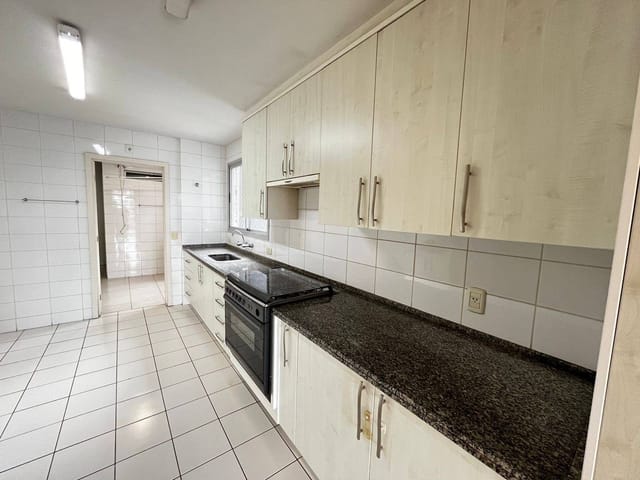 Apartamento com 206m² 3 quartos e 5 banheiros, à venda, no bairro Gleba Palhano em Londrina