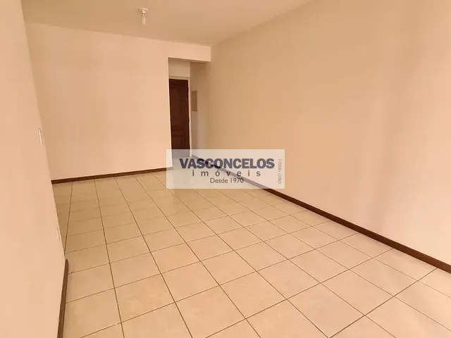 Apartamento com 83m² 3 quartos e 2 banheiros, para alugar, no bairro Centro em São José dos Campos