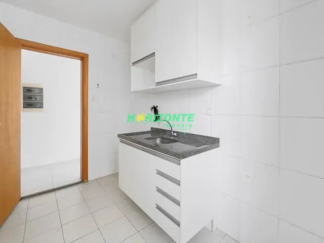 Apartamento com 64m² 2 quartos e 2 banheiros, para alugar, no bairro Urbanova em São José dos Campos
