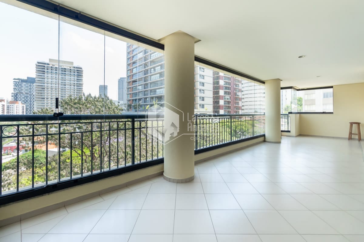 Apartamento, 4 quartos, 214 m² - Foto 2