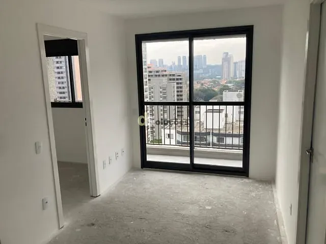 Apartamento 2 quartos e 1 banheiro, à venda, no bairro Vila Olímpia em São Paulo