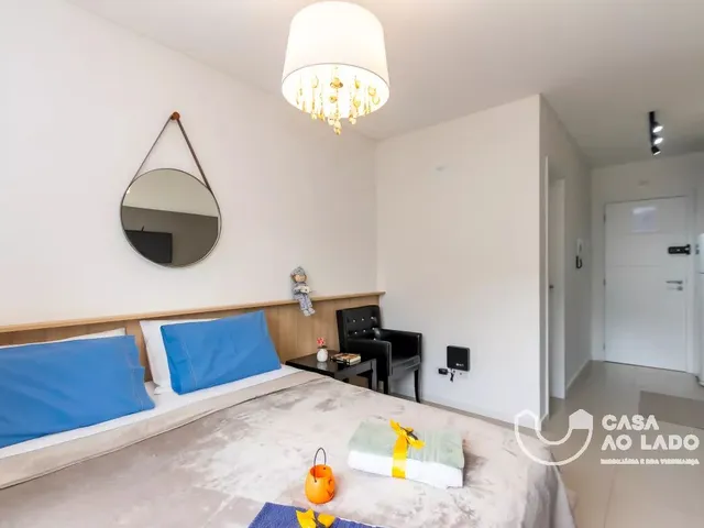 Apartamento 1 quarto e 1 banheiro, para alugar, no bairro Centro em Curitiba