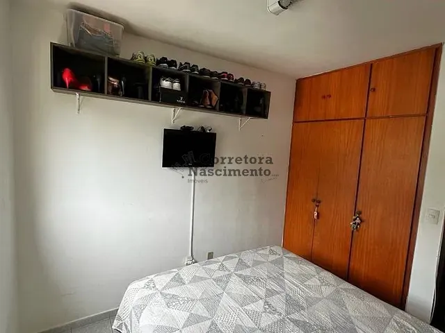 Apartamento 2 quartos e 1 banheiro, à venda, no bairro Vila Zizinha em São José dos Campos