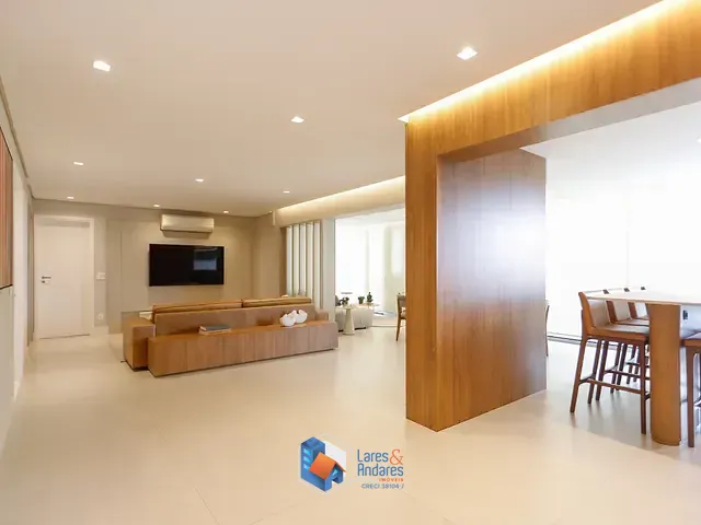 Apartamento com 12116m² 4 quartos e 5 banheiros, à venda, no bairro Água Branca em São Paulo