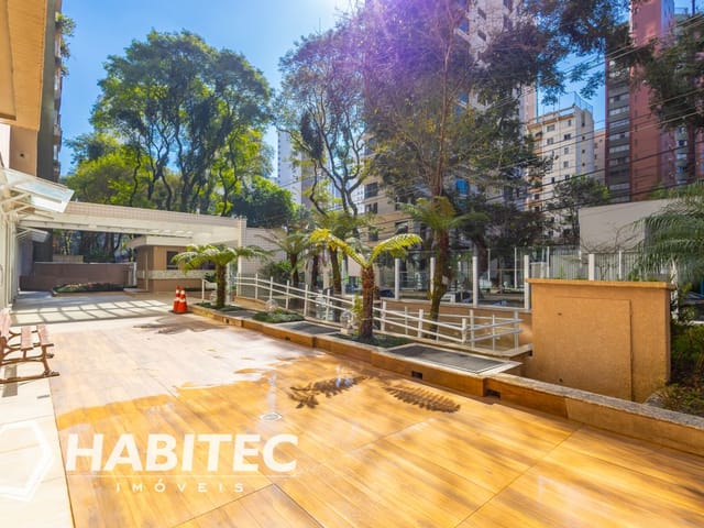 Apartamento 4 quartos e 5 banheiros, à venda, no bairro Água Verde em Curitiba