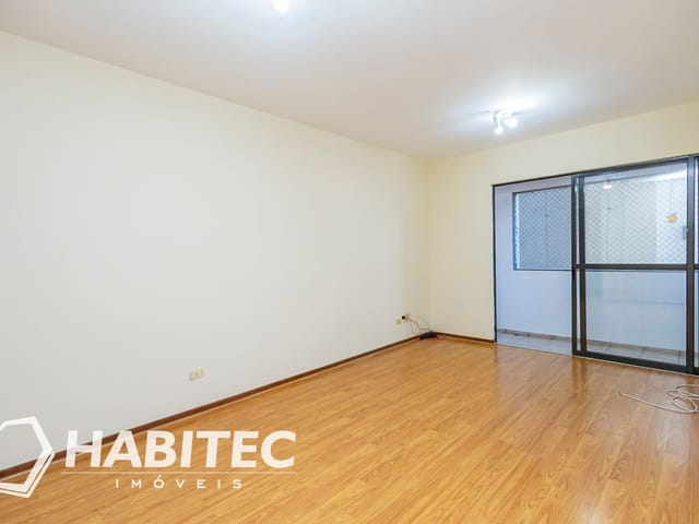 Apartamento 3 quartos e 2 banheiros, à venda, no bairro Cabral em Curitiba