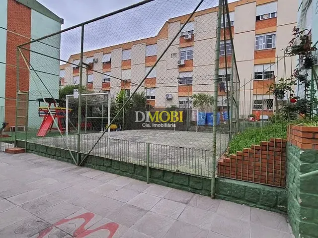 Apartamento com 62m² 3 quartos e 1 banheiro, à venda, no bairro Cristal em Porto Alegre