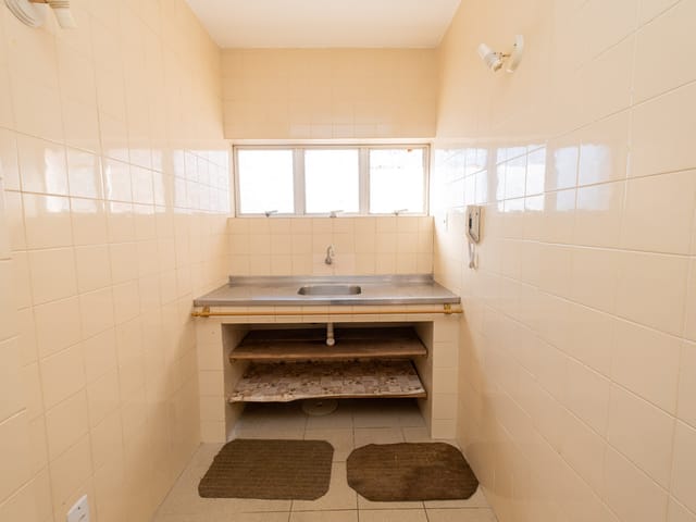 Apartamento 1 quarto e 1 banheiro, para alugar, no bairro Centro em Pelotas