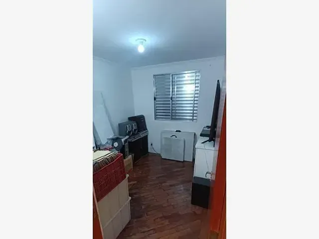 Apartamento 2 quartos e 1 banheiro, à venda, no bairro Vila Sacadura Cabral em Santo André