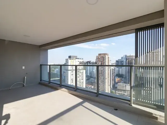 Apartamento 3 quartos e 4 banheiros, à venda, no bairro Jardim das Acácias em São Paulo