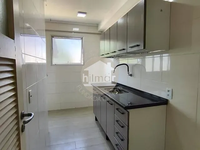Apartamento com 67m² 2 quartos e 1 banheiro, para alugar, no bairro Anil em Rio de Janeiro