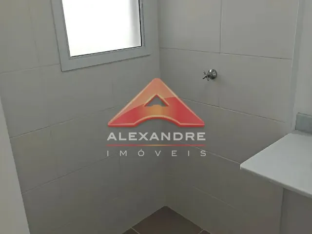 Apartamento com 10m² 2 quartos e 2 banheiros, à venda, no bairro Vila Industrial em São José Dos Campos