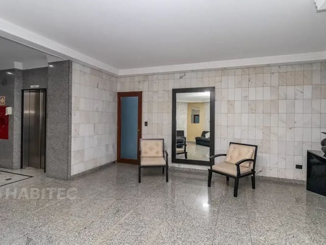 Apartamento 3 quartos e 2 banheiros, à venda, no bairro Bigorrilho em Curitiba