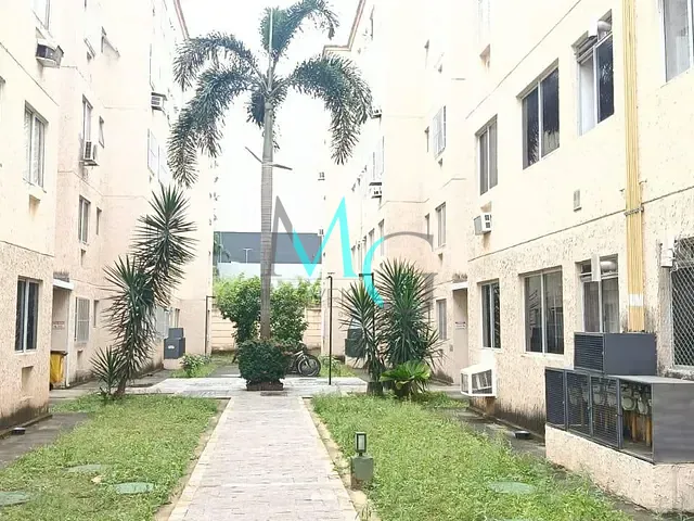Apartamento 2 quartos e 1 banheiro, à venda, no bairro Inhoaíba em Rio de Janeiro