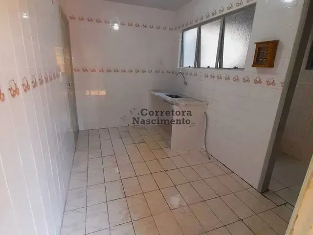 Apartamento 2 quartos e 2 banheiros, à venda, no bairro Sumaré em Caraguatatuba