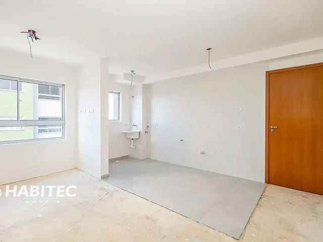 Apartamento 2 quartos e 1 banheiro, à venda, no bairro Atuba em Curitiba