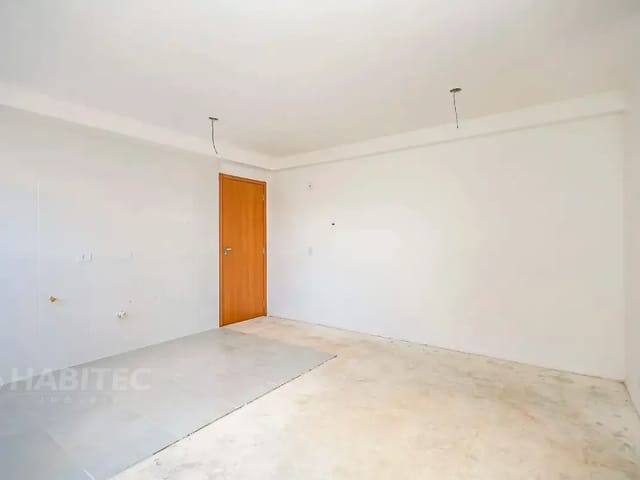 Apartamento 2 quartos e 1 banheiro, à venda, no bairro Atuba em Curitiba